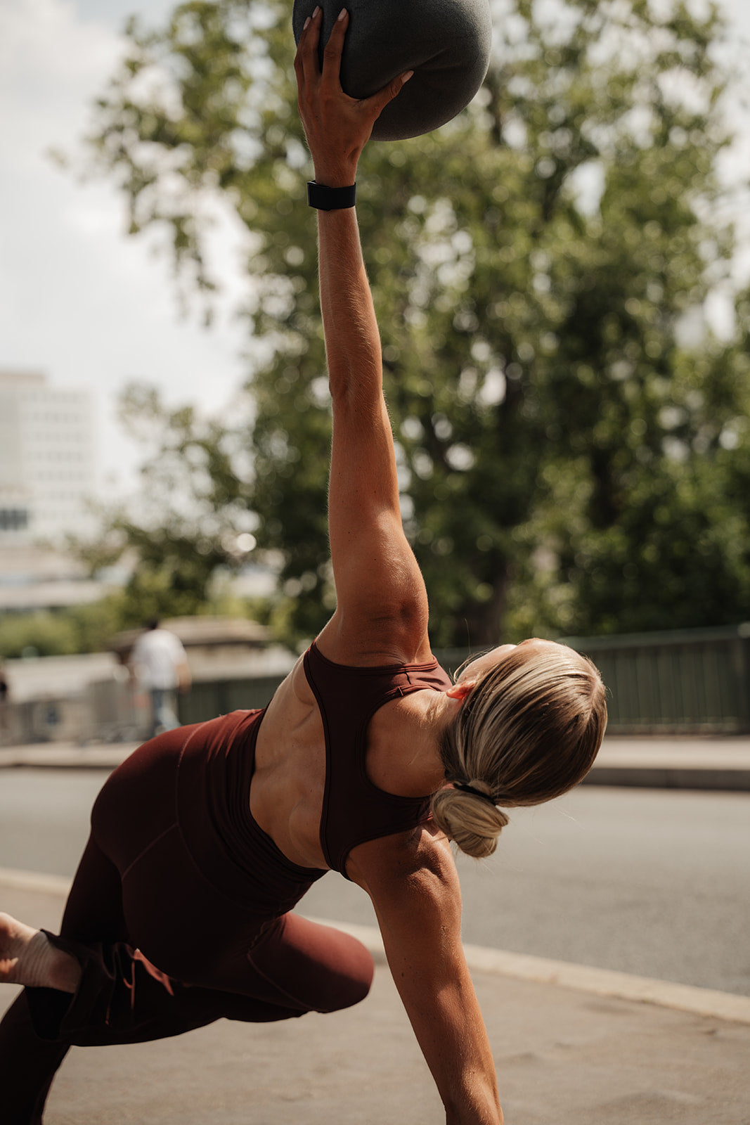 SCULPT TOP  - BURGANDY